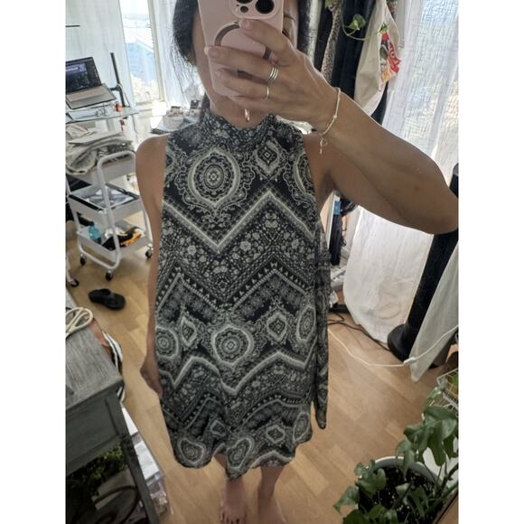 Cookies Hawai’i Paisley High Neck Black and Cream Color Midi Dress Size Small - Picture 10 of 11